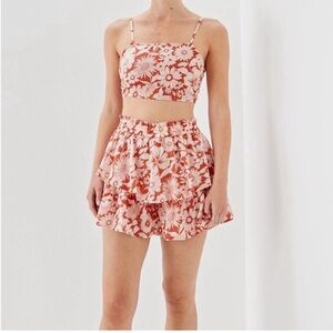 American Eagle Red and White Floral SKORT